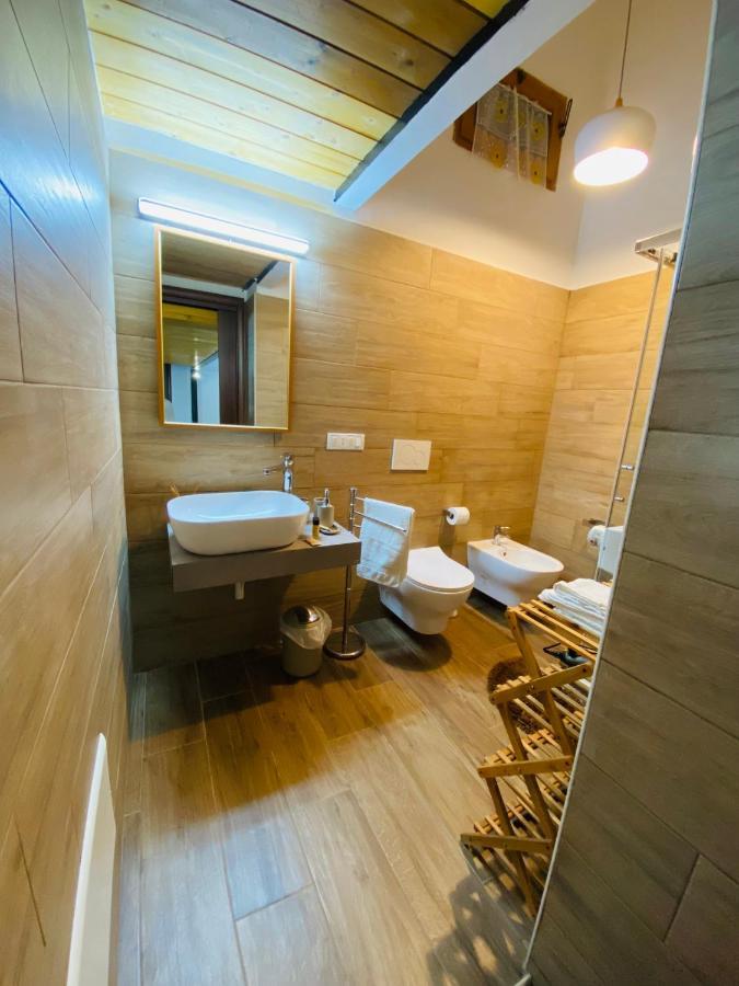 Casa Vacanze Al Civico 72 ピッツォ エクステリア 写真