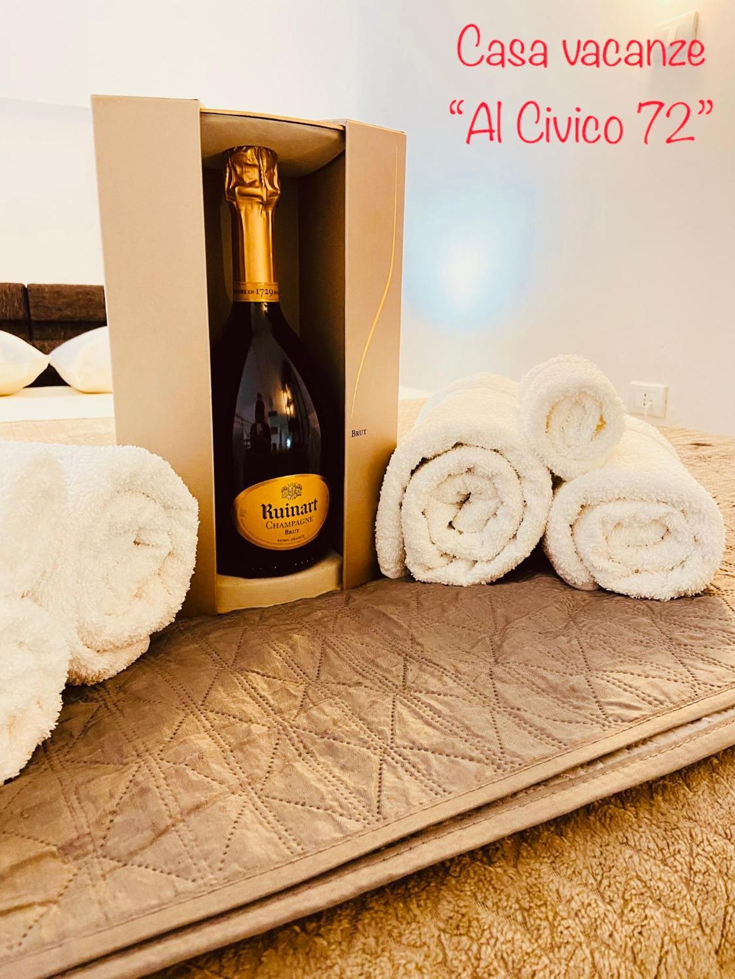 Casa Vacanze Al Civico 72 ピッツォ エクステリア 写真